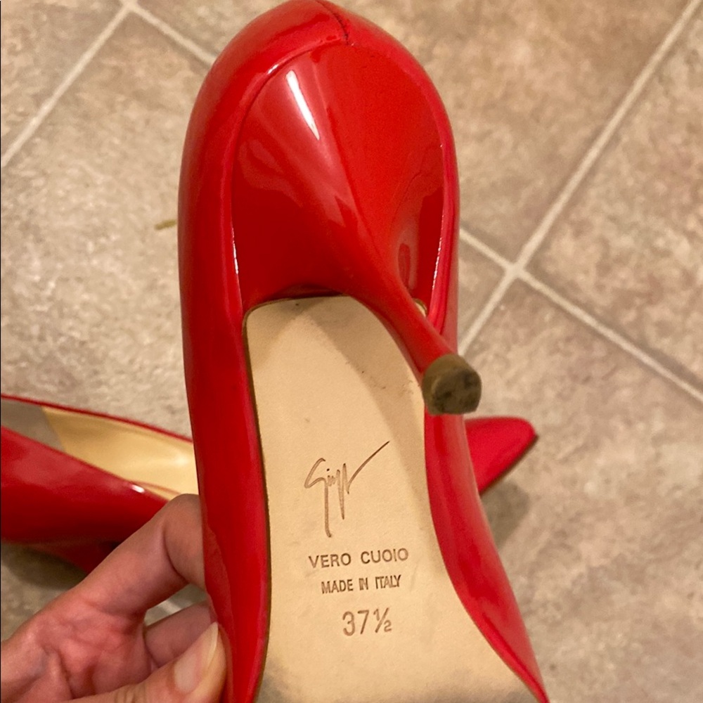 Vero Cuoio Red Patent Leather Stiletto Heels